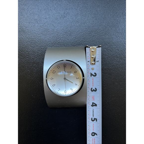 Vintage Howard Miller Small Orb Sphere Spinning Desk Clock With Heavy Metal Base - Picture 9 of 11